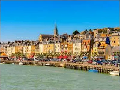 Dans quel département se trouve la ville de Deauville ?