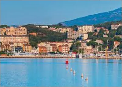 Dans quel d&eacute;partement se situe la ville de Porto-Vecchio ?