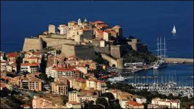 Dans quel d&eacute;partement se situe la ville de Calvi ?