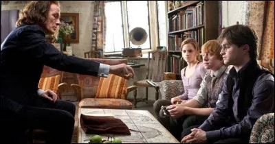 Qu'est-ce que Dumbledore lègue-t-il à Ron ?