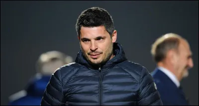 Qui est lentraîneur actuellement de lUSL Dunkerque ? 2021