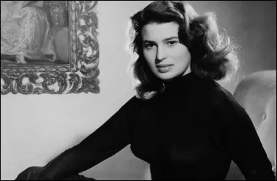 Quelle actrice italienne a été révélée par le film "Riz amer" de Giuseppe De Santis en 1949 ?