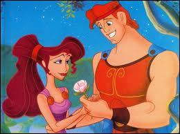 Hercule tombe amoureux de quelle ravissante jeune femme ?