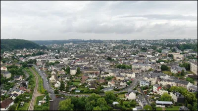 De quelle ville Harfleur, Gonfreville-l'Orcher et Montivilliers sont-elles la banlieue ?
