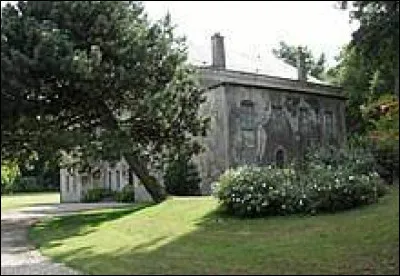 Je vous propose de partir dans le Grand-Est, &agrave; la d&eacute;couverte du ch&acirc;teau de Lem&eacute;nil-Mitry. Petit village de l'arrondissement de Nancy avec seulement 3 habitants, il se situe dans le d&eacute;partement ...