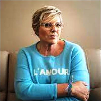 Quel jeu t&eacute;l&eacute;vis&eacute; est anim&eacute; par Laurence Boccolini depuis ao&ucirc;t 2021 ?