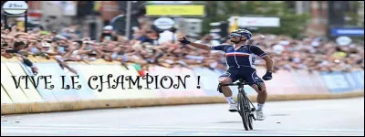 Julian Alaphilippe est champion du monde pour la seconde fois cette année 2021.