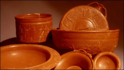 La ville abrite le site archéologique de La Graufesenque, grand centre de production de céramique à l'époque romaine :