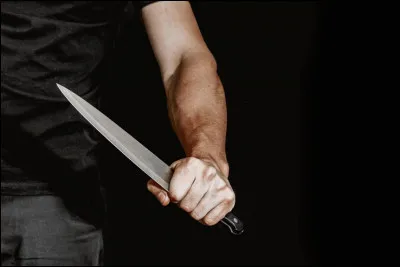 Pour cette seconde question... Quelle arme maniez-vous ?