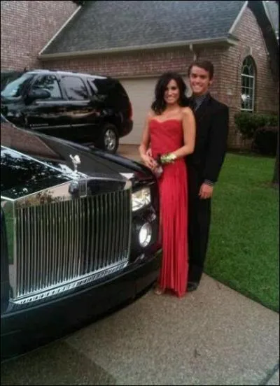 Qui est  ct de Demi et pour quelle occasion ?