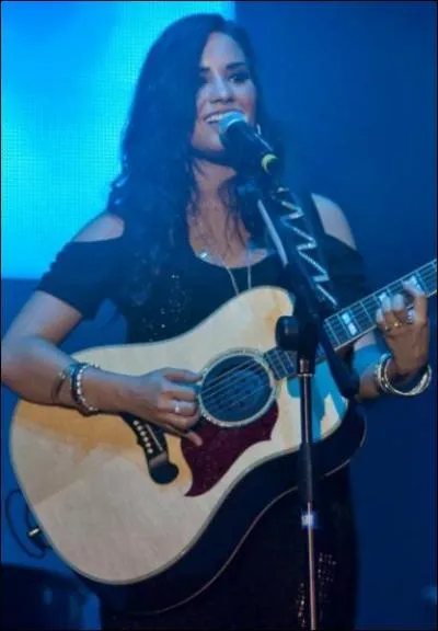 O chantait Demi sur cette photo ?
