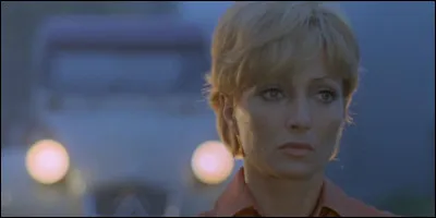 Dans quel film du cin&eacute;aste Claude Chabrol peut-on voir St&eacute;phane Audran interpr&eacute;t&eacute; le r&ocirc;le de "Mademoiselle H&eacute;l&egrave;ne" ?