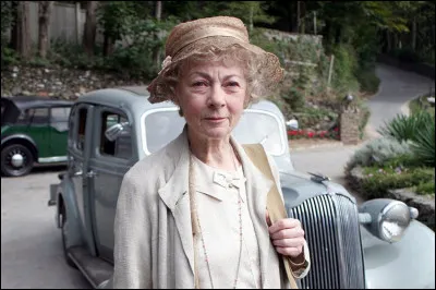 Quelle romanci&egrave;re a cr&eacute;e le personnage de "Miss Marple" ?