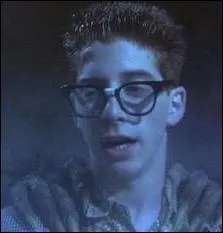 Pour effrayer Richie Tozier dans 'Il' est revenu, le clown Ca ce fait passer pour :