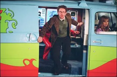 Son personnage dans Scooby-Doo 2 est plus ou moins amoureux de :