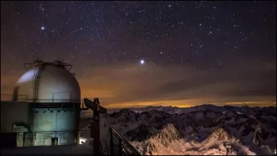 Qui chante "Les nuits sans Kim Wilde" ?