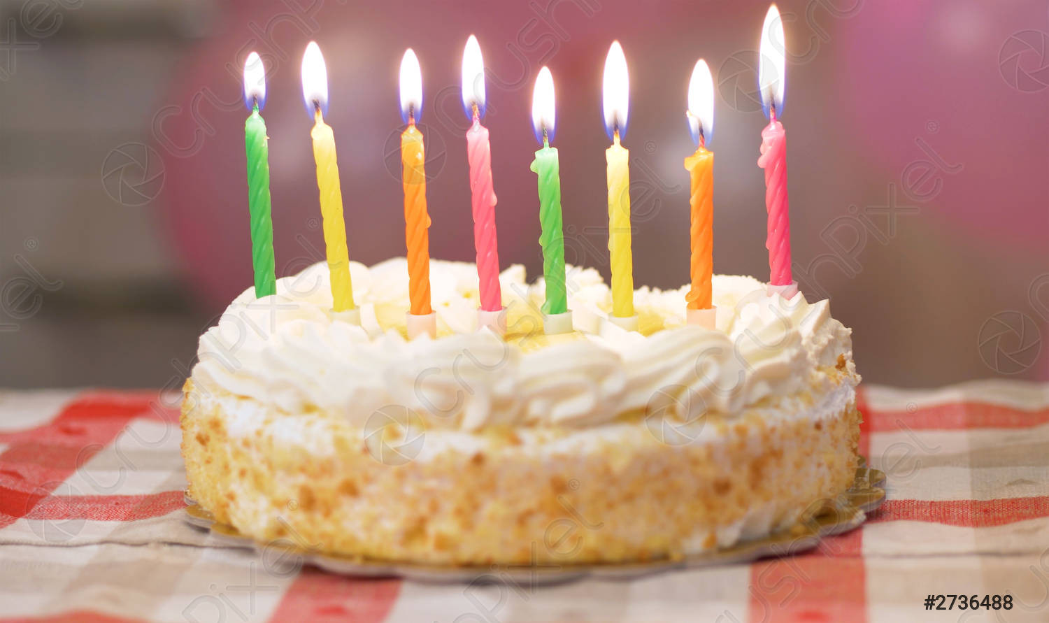 Joyeux anniversaire ! Trouvez le gâteau grâce aux indices !