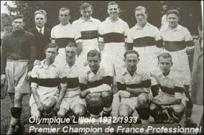Quelle équipe a remporté le premier championnat professionnel français en 1933 ?