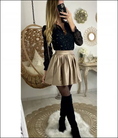 Tu portes des vêtements...