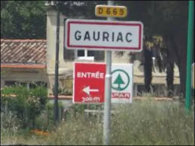 Village néo-aquitain, dans l'arrondissement de Blaye, Gauriac se situe dans le département ...