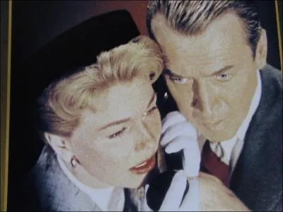 Combien de versions du film 'l'homme qui en savait trop' ont t ralises par Alfred Hitchcock ?