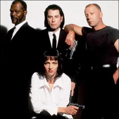 Quel r&eacute;alisateur a &eacute;crit les sc&eacute;narios de "Pulp Fiction" et de "Django Unchained" ?