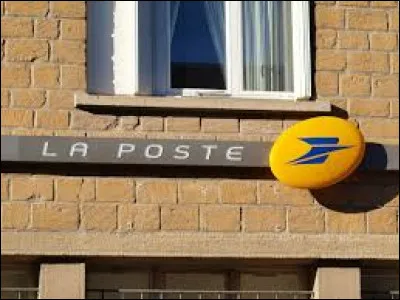 Quel poste, Philippe Abrams occupe-t-il à la Poste de sa ville natale ?