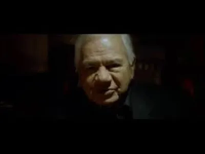 Philippe et Julie ne connaissent le nord qu'à travers les clichés et stéréotypes convenus. Ils décident d'aller voir ce vieux monsieur, qui dit à Philippe, "avoir vécu enfant dans cette région", en la décrivant comme une contrée inhospitalière où règne un froid polaire et des conditions de vie miséreuses. Mais qui est ce vieux monsieur ?