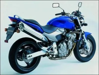 Comment s'appelle cette moto ?