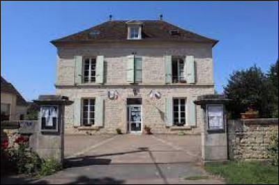 Je vous propose de commencer notre balade en Bourgogne-Franche-Comté, à Amazy. Village de l'arrondissement de Clamecy, il se situe dans le département ...