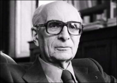 De quel courant sociologique Claude Lévi-Strauss est-il une figure de proue ?