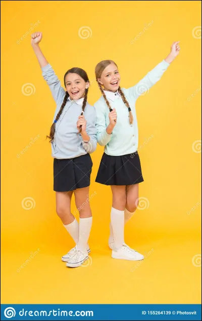 (2) Tu pr&eacute;f&egrave;res les s&eacute;ries qui parlent...