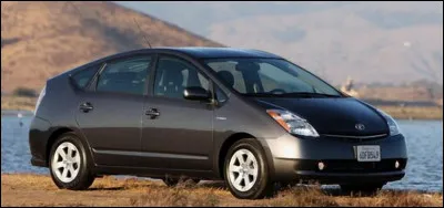 Il faut attendre 80 ans pour voir enfin la production en série de cette auto japonaise, qui reste la référence des voitures hybrides. Laquelle est-ce ?