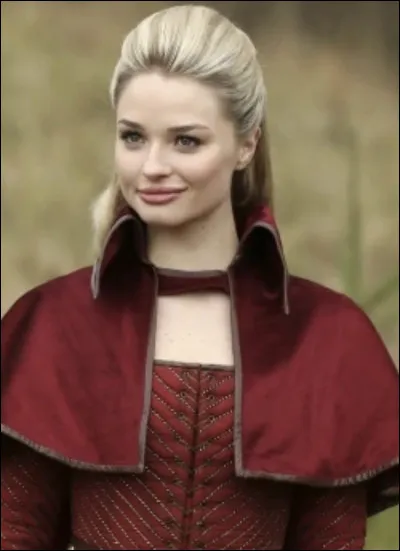 Qui est lactrice de la Reine Rouge ?