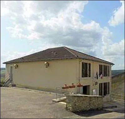 Nous terminons notre balade dans le Grand-Est, &agrave; Removille. Village de l'arrondissement de Neufch&acirc;teau, il se situe dans le d&eacute;partement ...