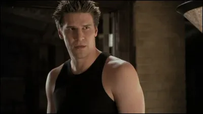Comment Angel devient-il Angelus ? (Buffy contre les vampires)