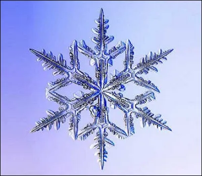Un cristal de glace a-t-il toujours une forme d'étoile ?
