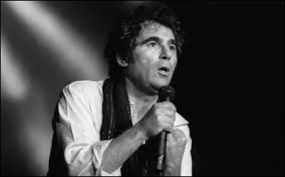 Musique : Durant quelle décennie Claude Nougaro a-t-il chanté "Nougayork" ?