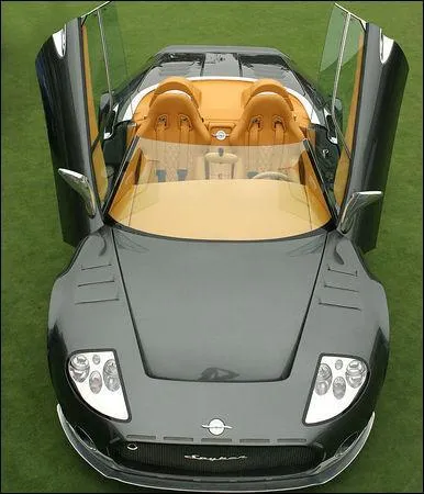 Quel est le nom de cette voiture ?