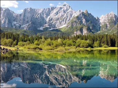 Voici un paysage montagneux du Frioul. Et c'est parti pour une randonn&eacute;e photographique...