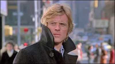 Quel est le titre de ce film inspiré de l'affaire du Watergate et sorti en 1975 ?