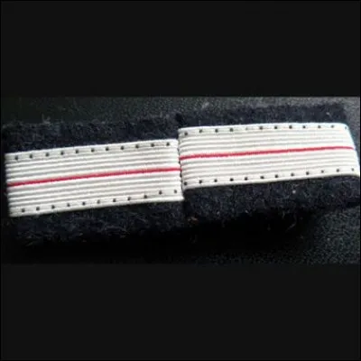 Un complément ou surcroît de parure se disait...