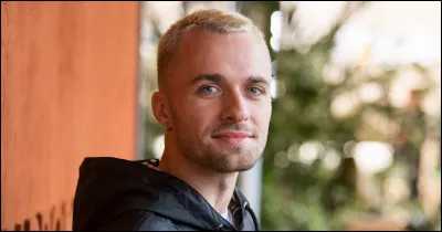 Combien a-t-il posté de vidéos, hors chaînes secondaires (octobre 2021) ?