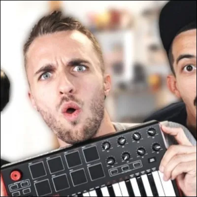 Avec quel(s) chanteur(s) a-t-il fait plusieurs vidéos ?