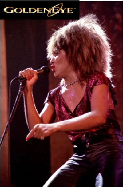 Qui est l'interprète du générique du film de 1995 "GoldenEye" ?