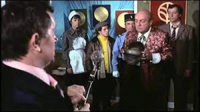 En quelle ann&eacute;e est sorti le film "Bons baisers... &agrave; lundi" ?