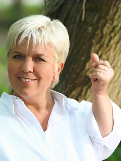 Quelle mission Joséphine exerce-t-elle pour venir en aide aux personnes en difficulté ?