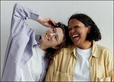 Est-ce qu'une personne t'a blessé ?