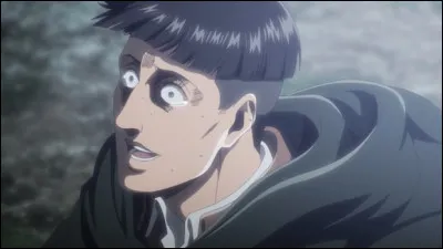 Que comprend Marlowe Fraudenberg lorsqu'il voit sa mort venir pendant la charge d'Erwin Smith lors du 17e épisode de la saison 3 ?