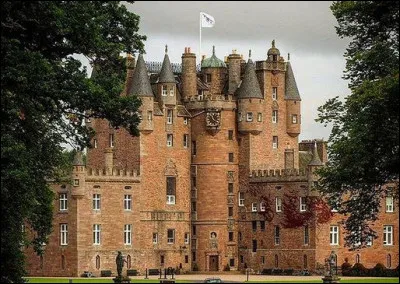 Glamis > ...ou le château pour glaner des amis ! Que peut-on en dire ?